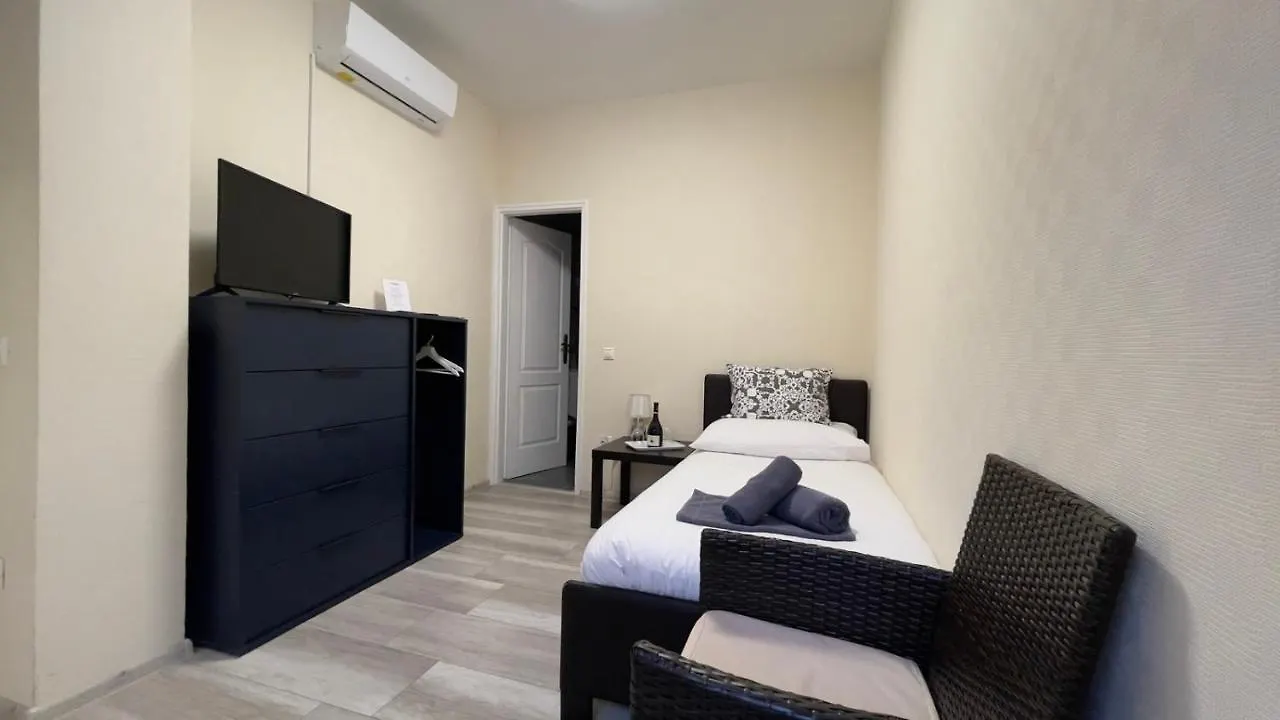 Vegvari Hotel 埃格尔